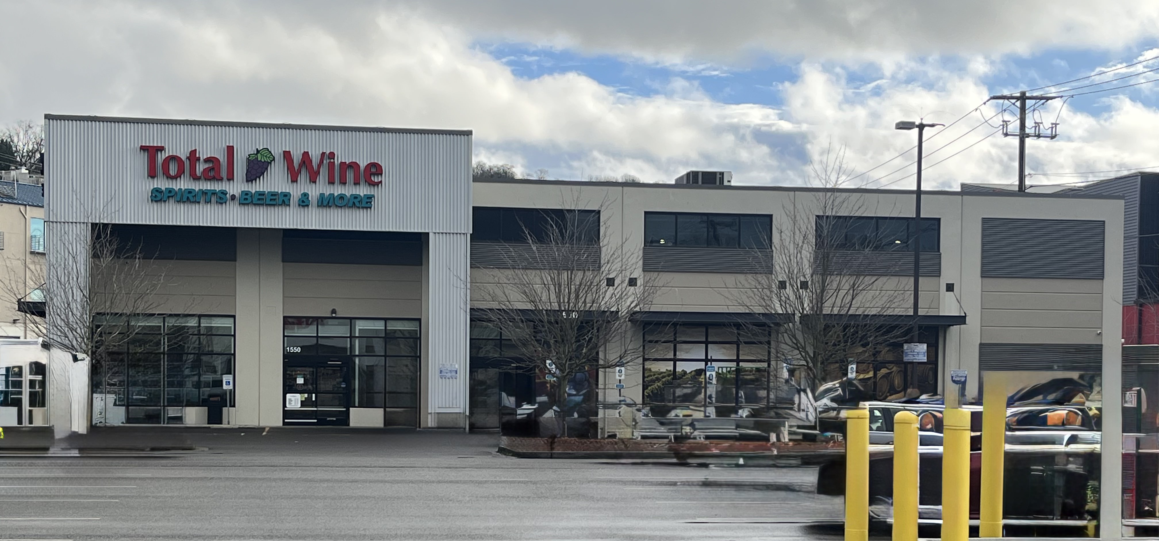 Total Wine tilt-up concrete construction